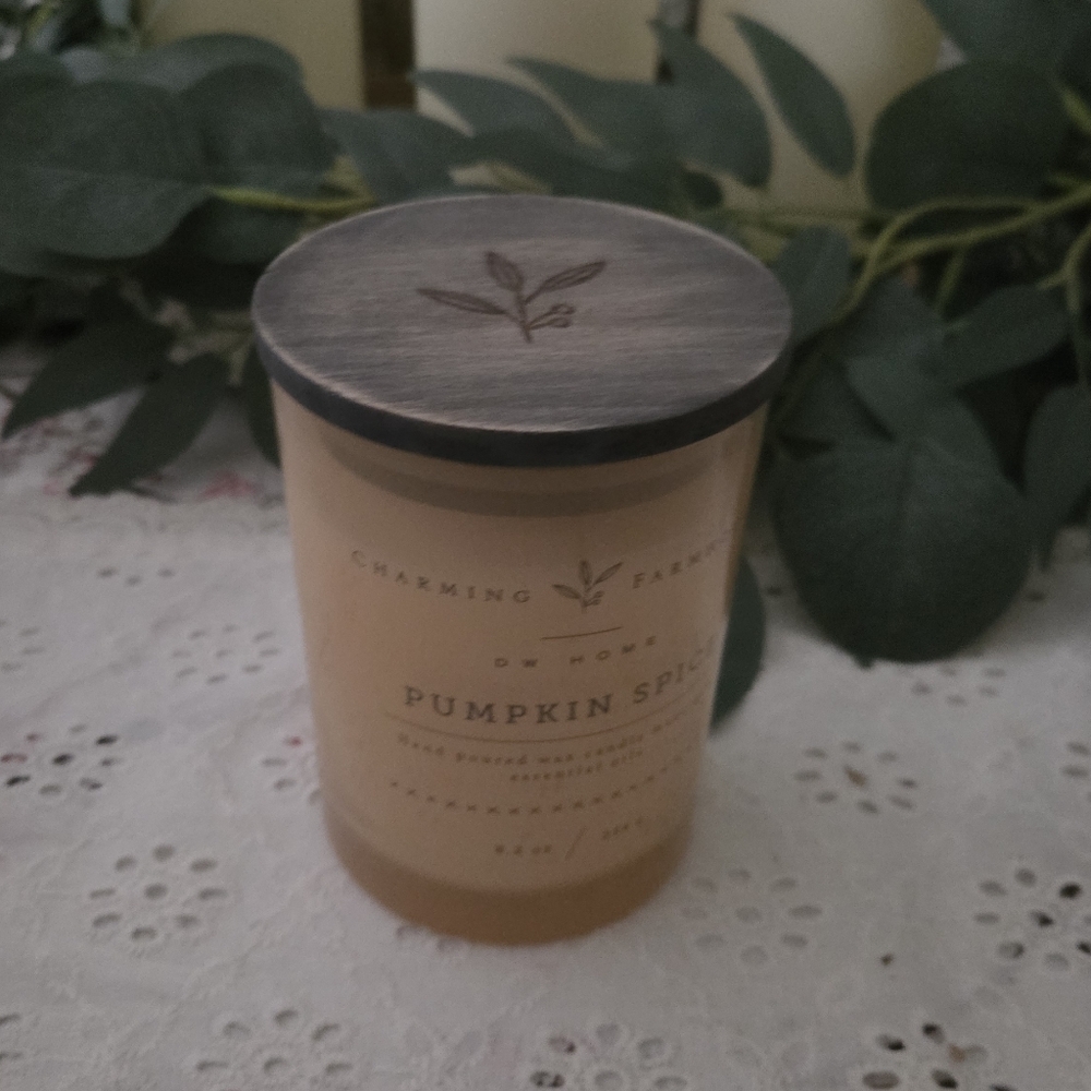 Pumpkin Spice Candle - Cream - Picture 4 of 5